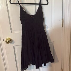 Free People Black Flowy Mini Dress – Boho Lace Trim size L NWT